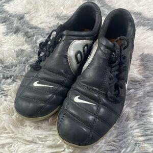 Nike OG 2004 Total 90 III Soccer Cleats Black&Yellow Men’s Sz 5Y-6.5 Women